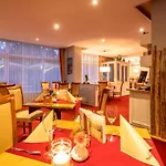 & Restaurant Seebruecke 호텔 징스트
