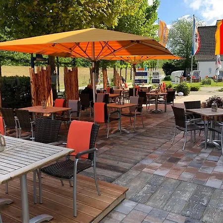 & Restaurant Seebruecke زنغست