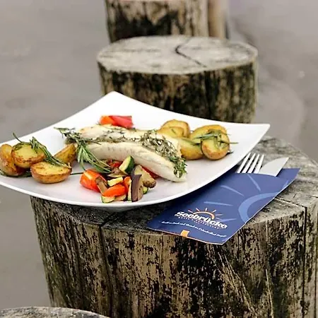 & Restaurant Seebruecke Hotell Zingst